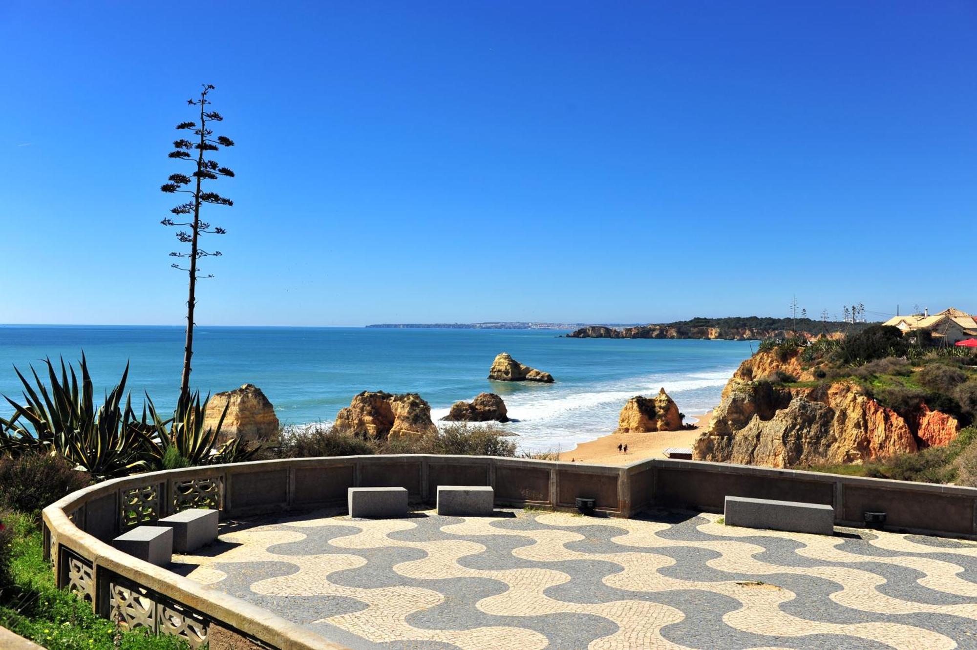 Bnb Homes Praia Da Rocha Beach Bright Apartment 50 M Away From The Ocean Portimão Buitenkant foto