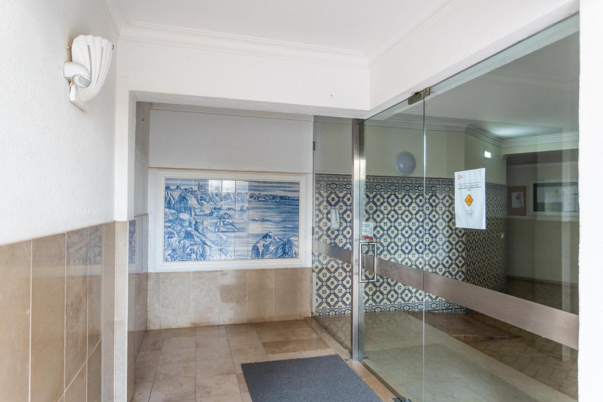 Bnb Homes Praia Da Rocha Beach Bright Apartment 50 M Away From The Ocean Portimão Buitenkant foto